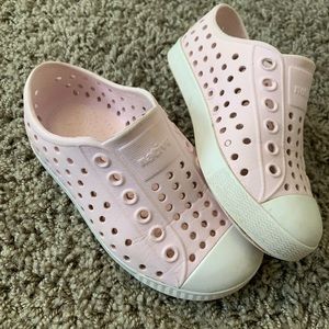 Natives Jefferson milk pink toddler shoes